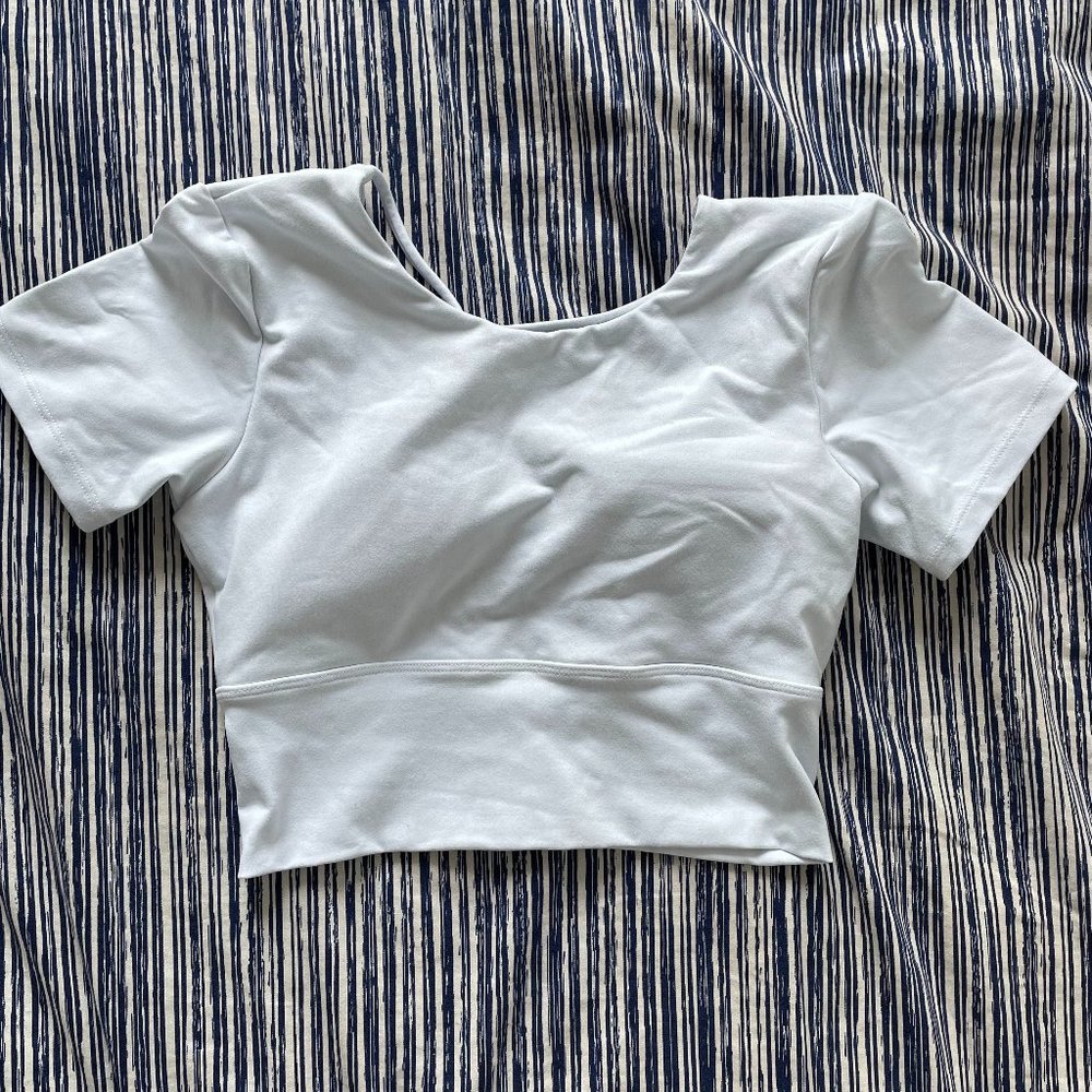 NVGTN White Crop Dupe